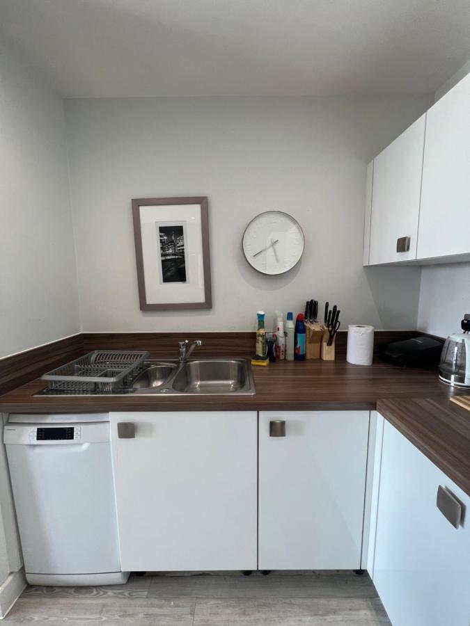 런던 Cityscape Serenity: 10Th Floor Oasis Near City Airport, Excel & 02 아파트 외부 사진